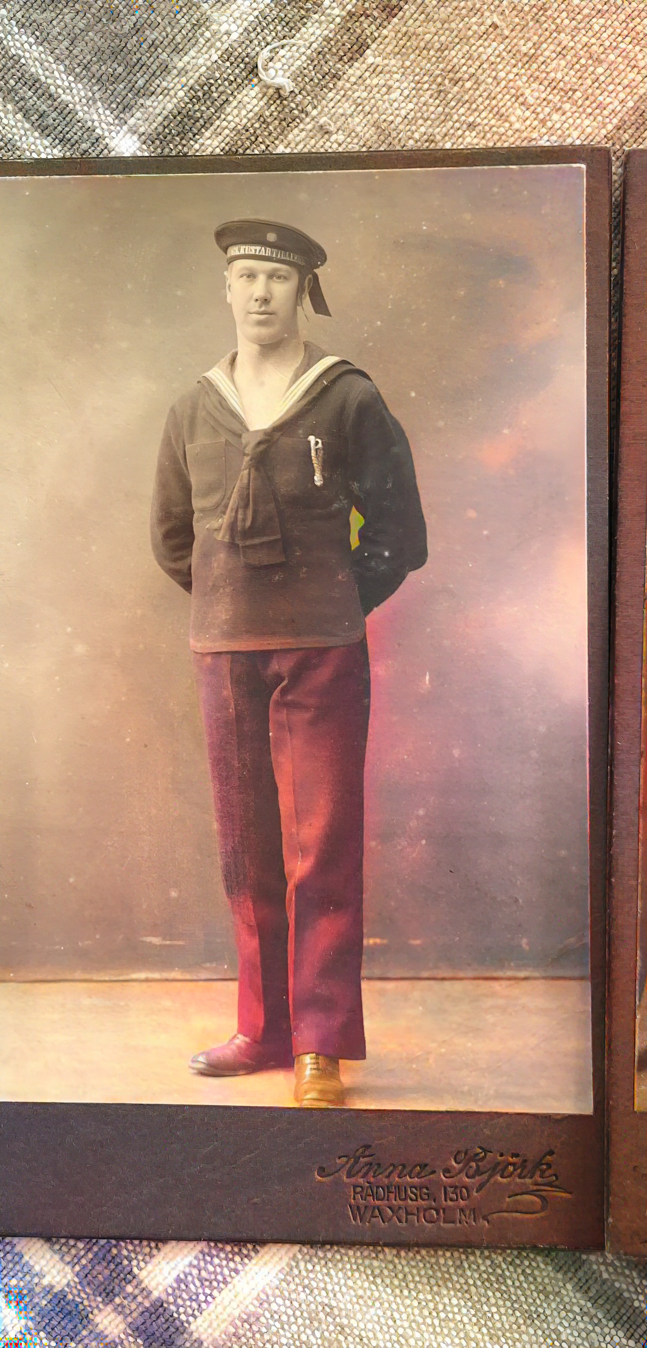 Kabinettsfoto: sjöman i uniform